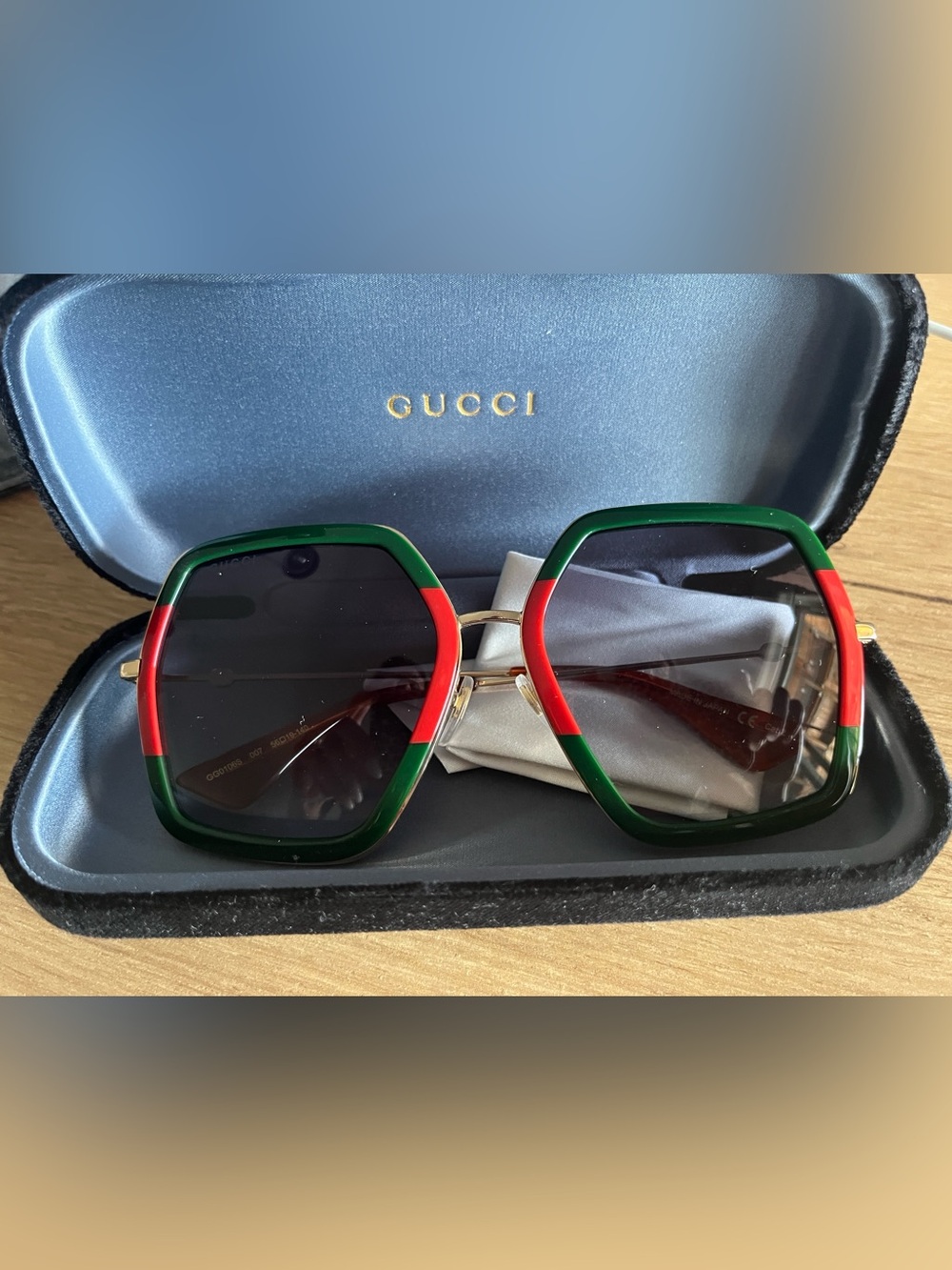 Gucci Two-Tone Green & Red Oversized Square Sunglasses GG106S 007 56/19 140